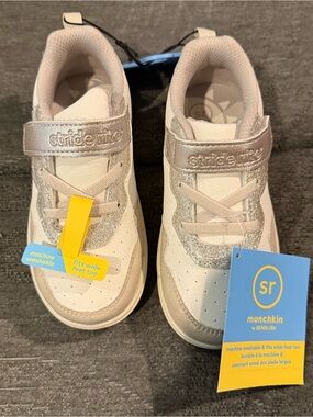 Munchkin Girls Cream & Silver Glitter Hook-and-Loop Sneakers